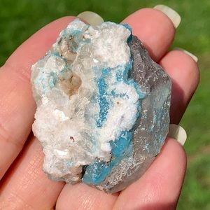 Shattuckite, calcite, and quartz